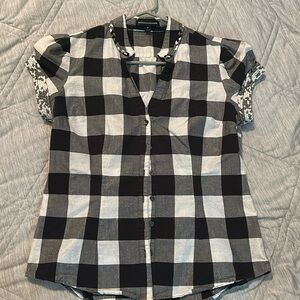 Express Design Studio Medium Button Up
